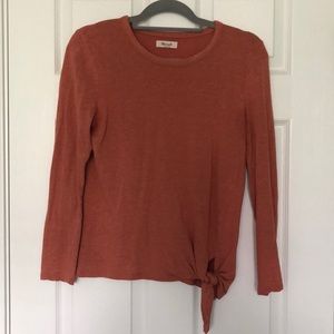 Long sleeve knit top